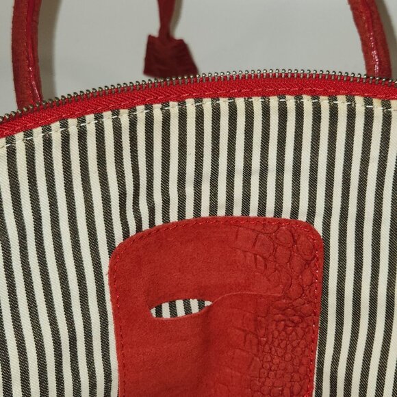 Red Pelle Over the Shoulder Purse - Picture 6 of 7